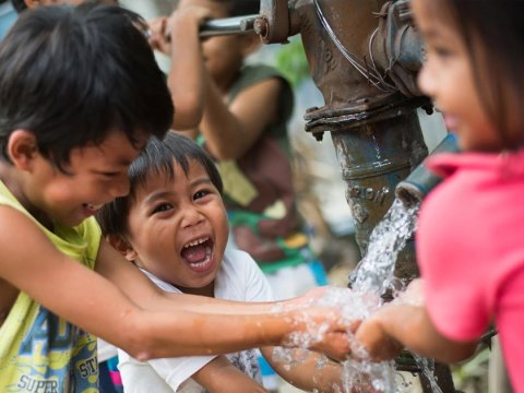 Qırx milyon filippinlinin içməli suya çıxışı YOXDUR