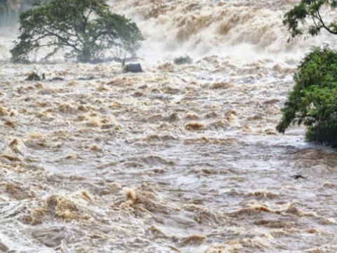 İntensiv yağışlar nəticəsində çaylardan sel KEÇİB