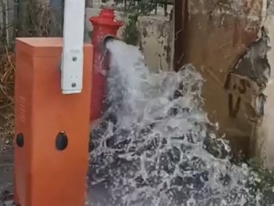 Xırdalanda küçəni su basdı - Video