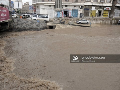 Yəmənin paytaxtında güclü yağışlar daşqına səbəb OLDU
