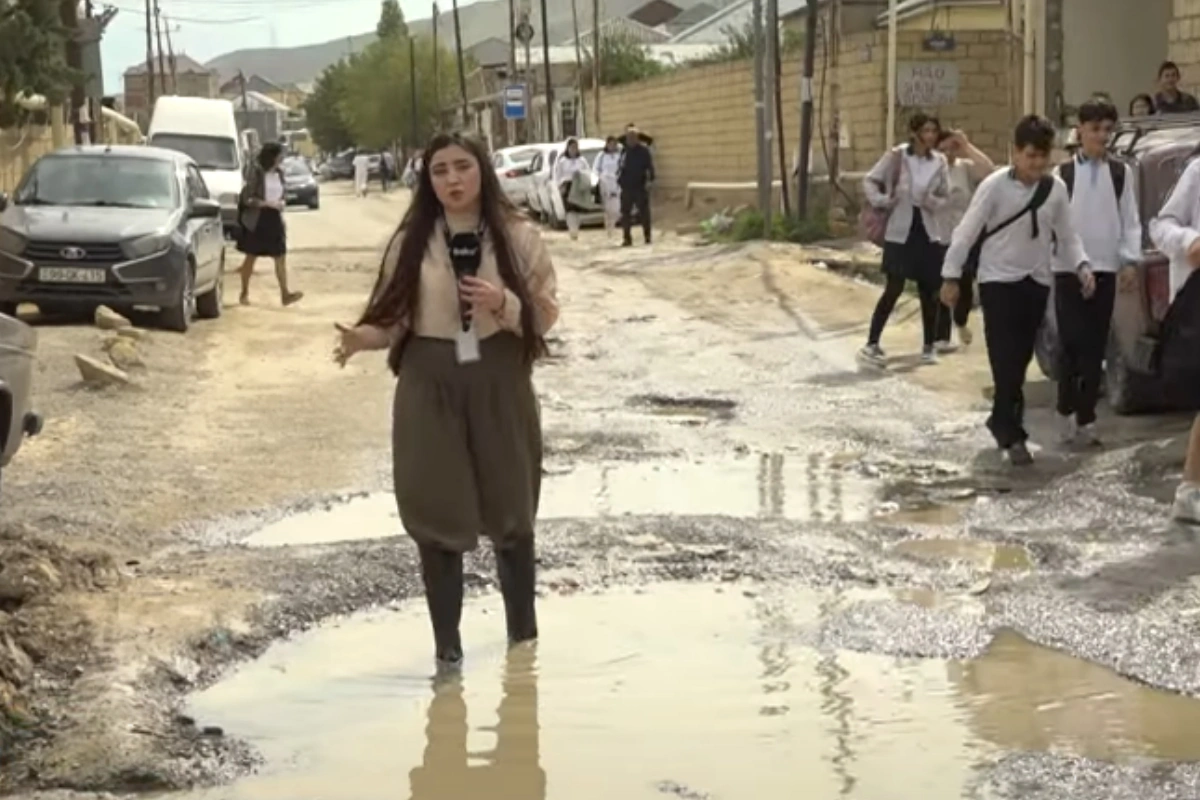 Kanalizasiya suları içində qalan Sulutəpə sakinləri - VİDEO