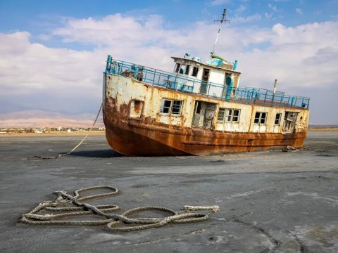 Urmiya gölü tamamilə qurudu - Dəhşətli GÖRÜNTÜLƏR