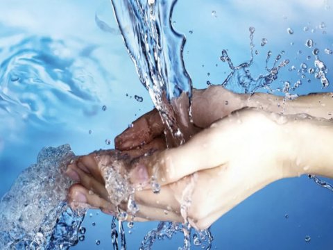 Su şəbəkəsi olmayan yerlərdə evlərin tikilməsi çətinliklər yaradır