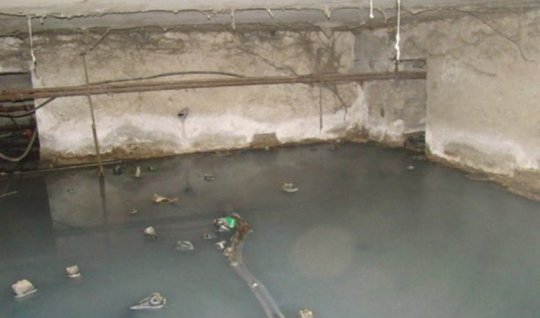Bakıda 114 binanaın zirzəmisinə su yığılır 