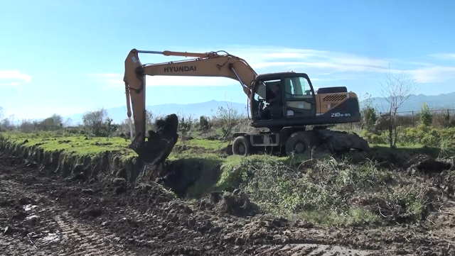 Astarada çay məcraları lildən təmizlənib - FOTO