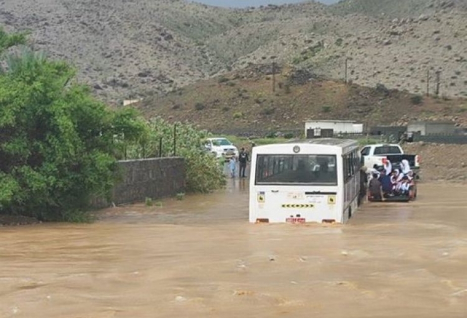 Omanda güclü daşqınlar olub