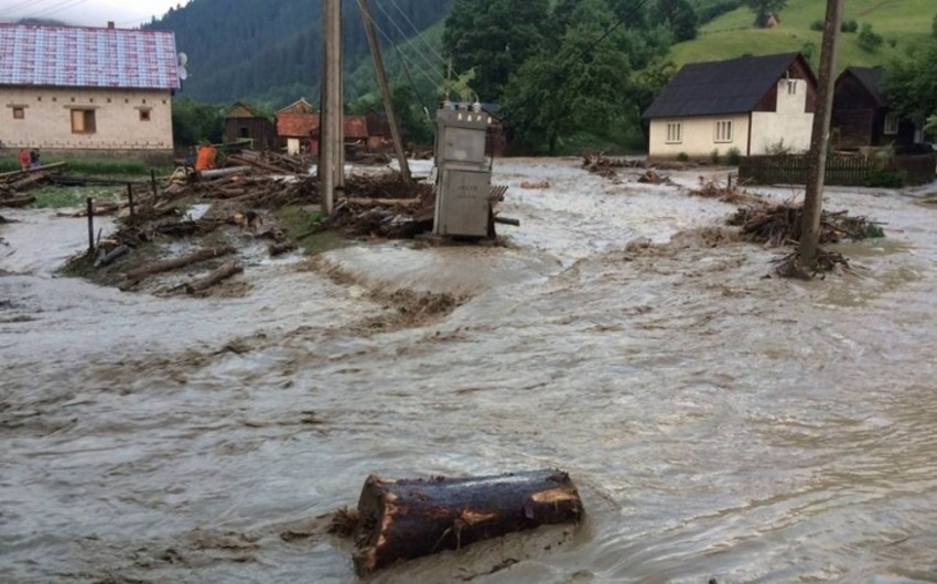 Çaylardan sel keçib - Hidrometeorologiya xidməti