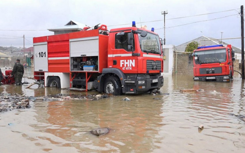 Lənkəran və Astarada bəzi evləri su basıb - FHN