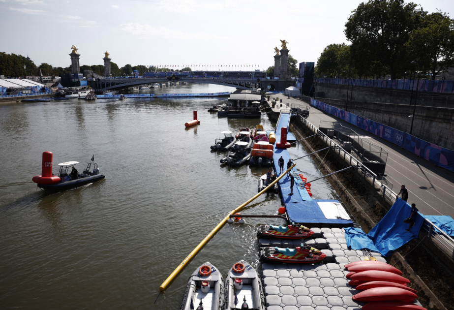 Paris Olimpiya Oyunlarında Triatlon yarışı Sena çayının çirklənməsi səbəbindən TƏXİRƏ SALINDI